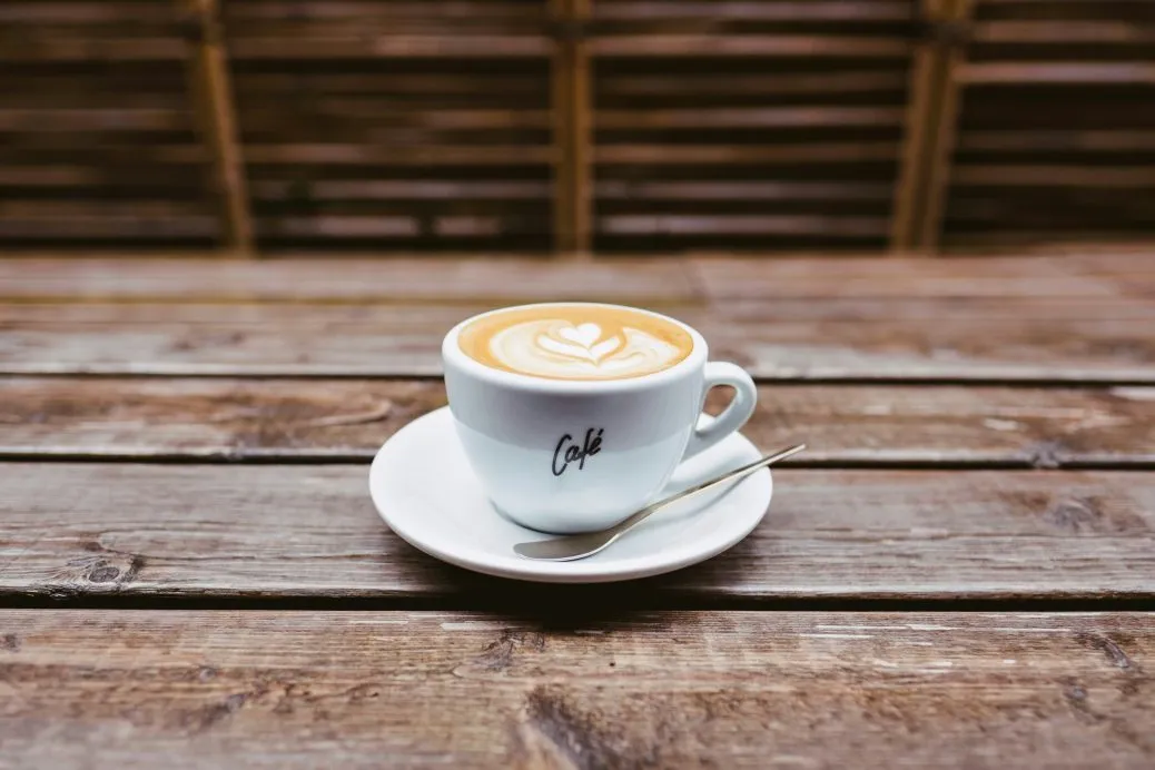 Turning Cafés into Matchmaking Venues: A Practical Look at Speed Dating Events