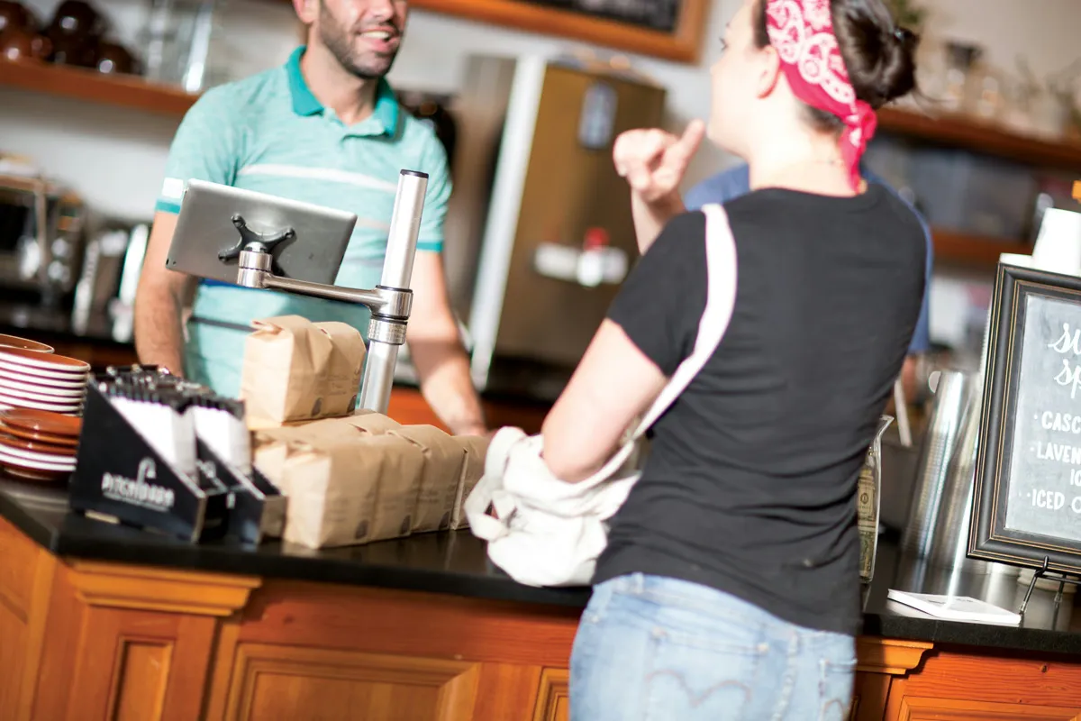 Meeting In The Middle — Tips On How To Balance and Deliver Effective Customer Education
