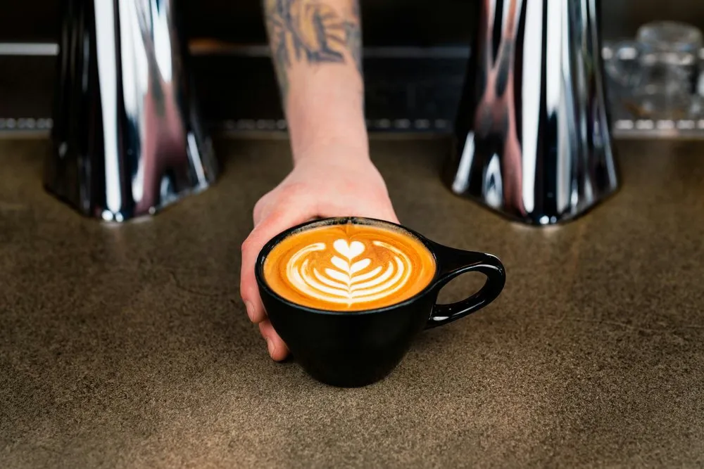 How Five U.S. Cafes Set Their Hours: Closing Time as a Business Decision