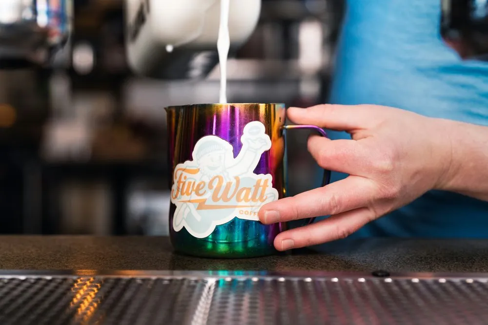 How Five U.S. Cafes Set Their Hours: Closing Time as a Business Decision