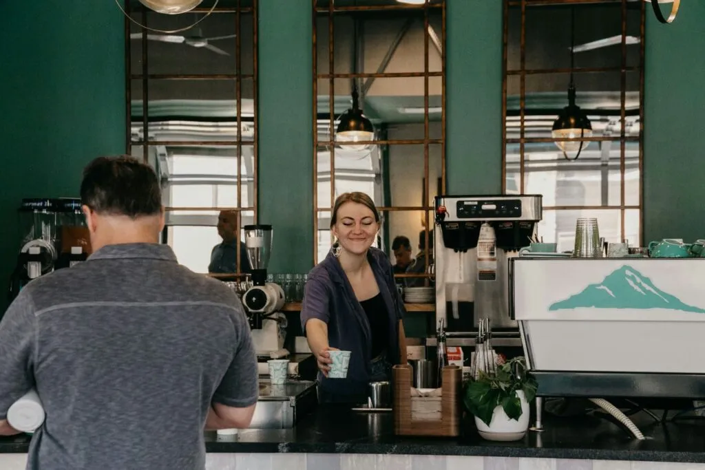 Summit Coffee's Franchise Strategy: A Blueprint for Steady Cafe Expansion