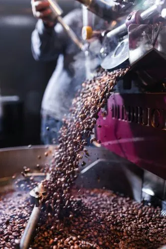 Four Chicago Cafés That Roast Their Own